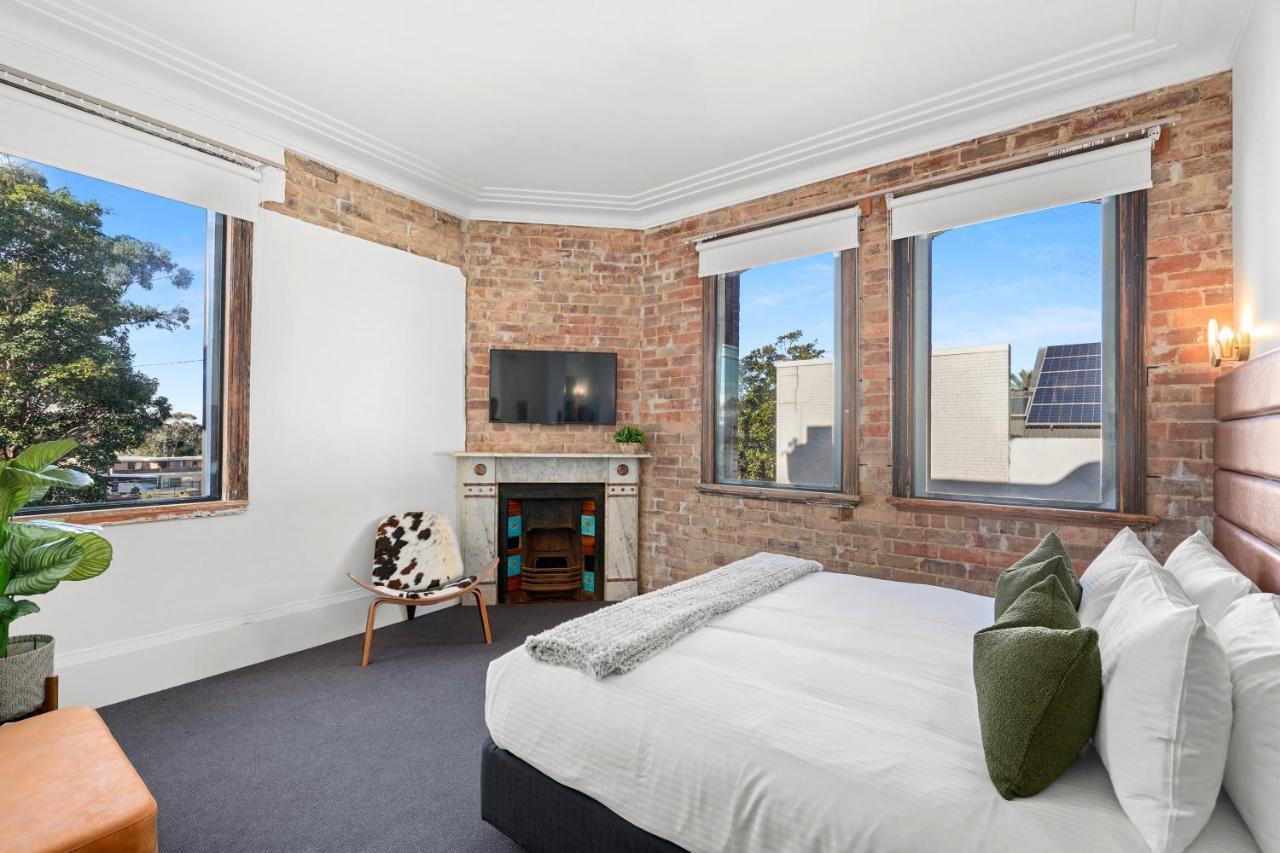 Grand Hotel And Studios Wyong Exterior photo